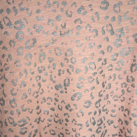 Bundle of two 100% Cotton Animal Print Tees - Picture 10 of 16